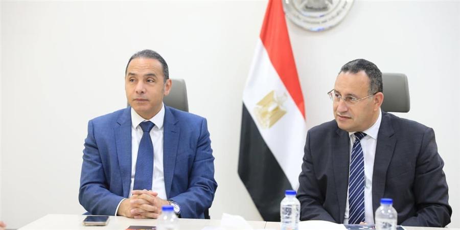 التعليم العالي والرقابة المالية تبحثان تعزيز الثقافة المالية بين طلاب الجامعات